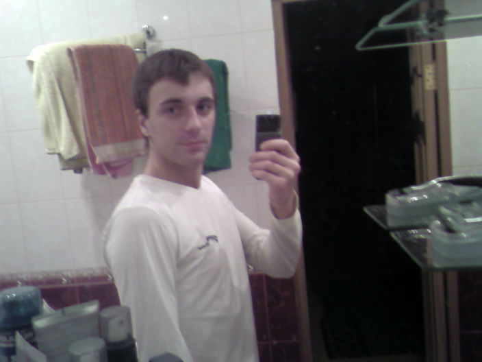 вроде не плох
