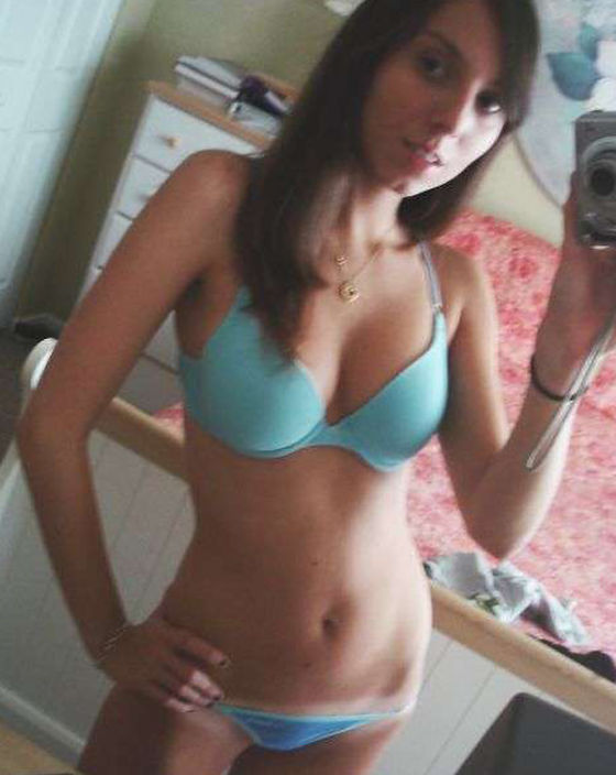 Teen like selfpics