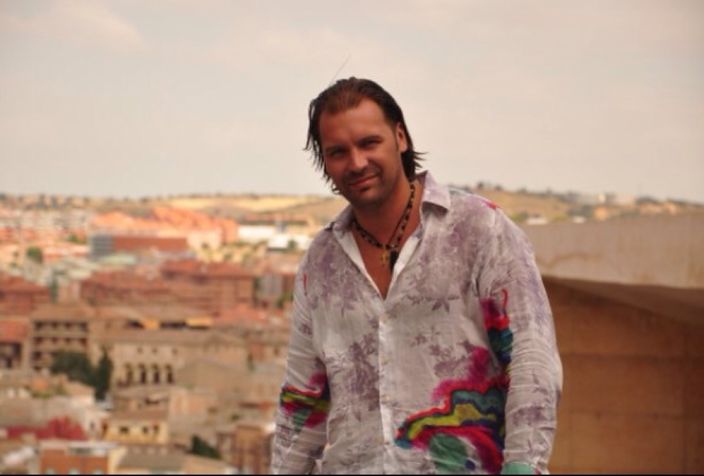 Поехали на море.