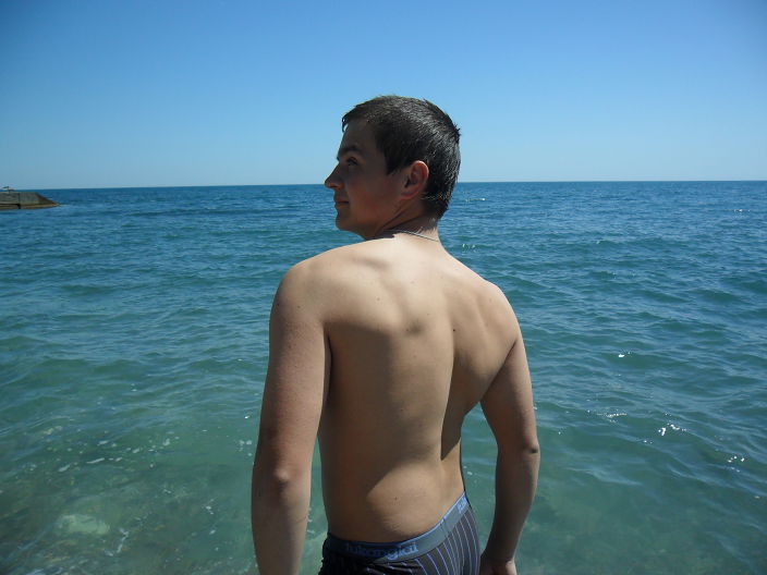 на море