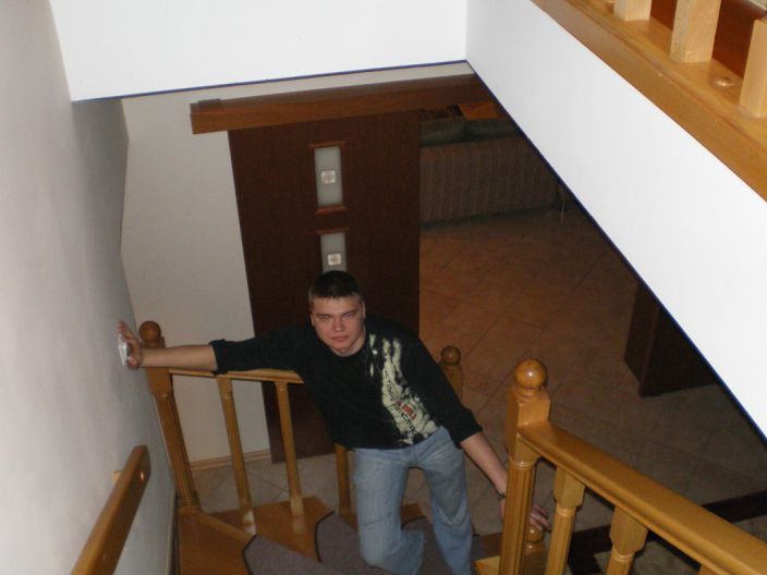 Я на лестнице стою )
