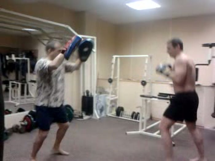 на работе и тренировка улучшает настроение