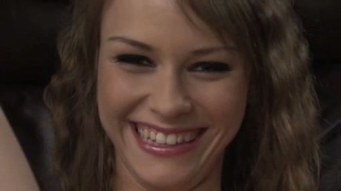 Милая красотка оказалась шалавой