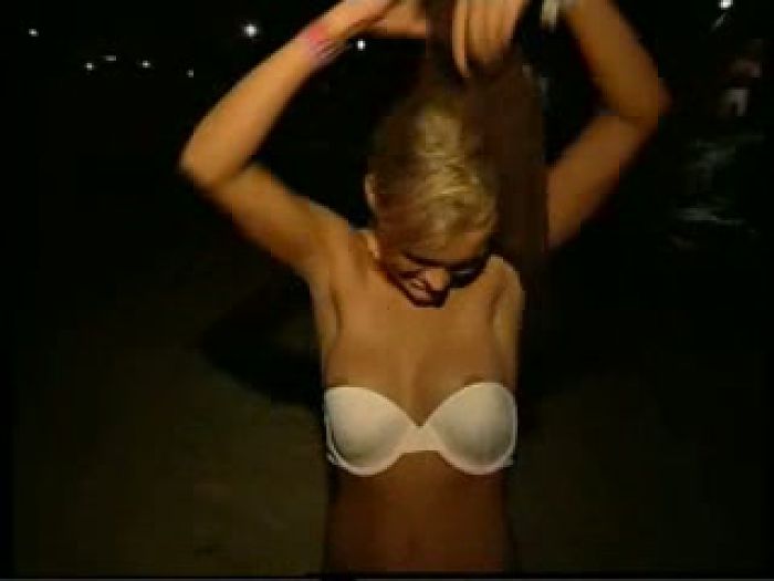 Skinny Bitch Shows Her Tits