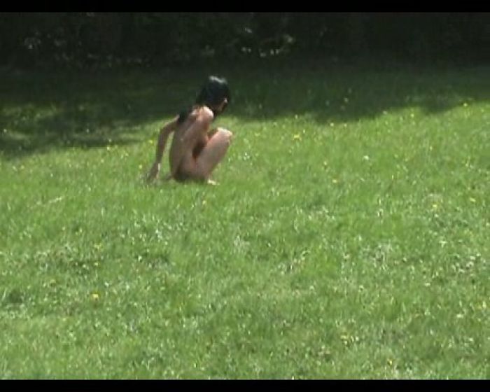 Голышом по улице4