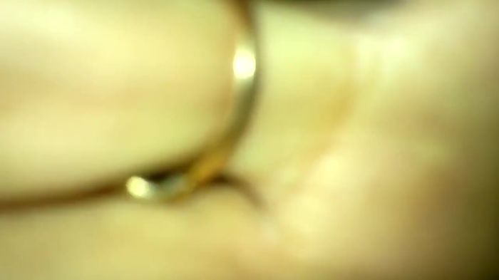 Шалит на работе)